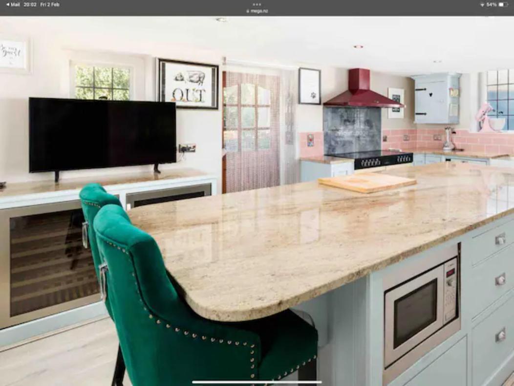 Piglet Lodge Pebworth Екстериор снимка